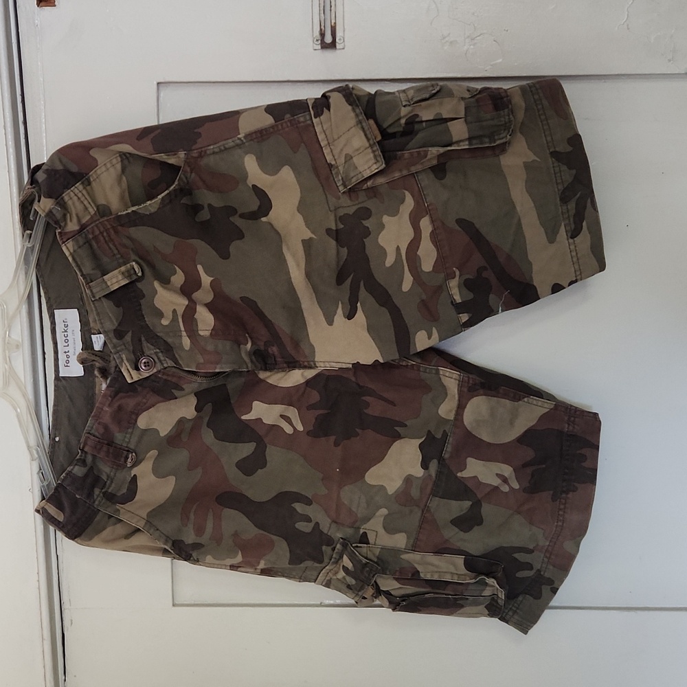 Camouflage cargo shorts
